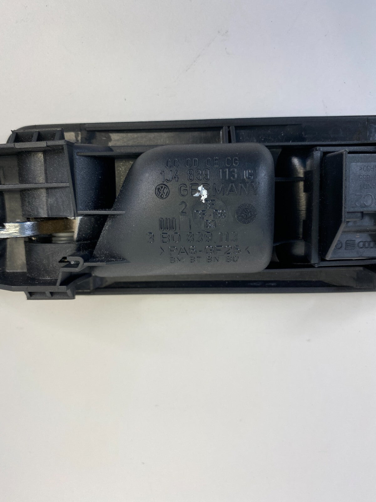 01-05 VW Passat Rear Left Interior Door Handle w Switch & Tweeter 3B0839113 OEM