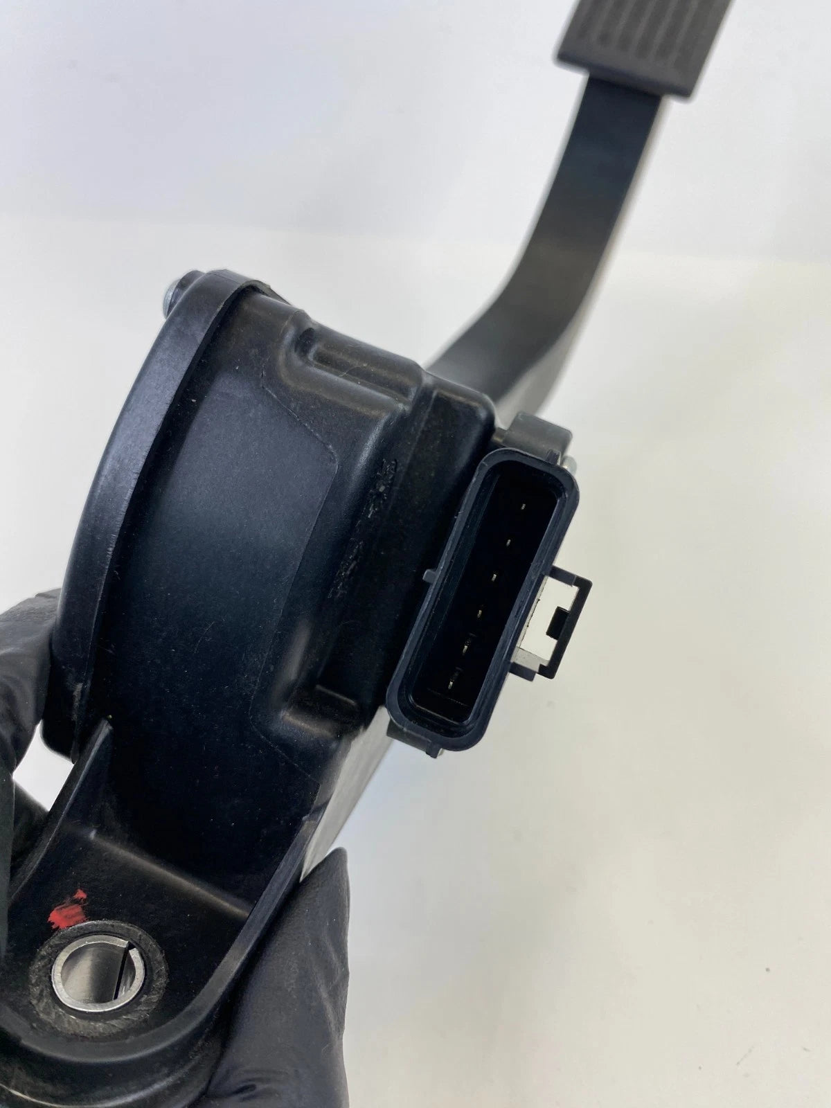 2010 11 12 Hyundai Santa Fe 2.4L A/T Gas Pedal Accelerator Travel Sensor 327001U