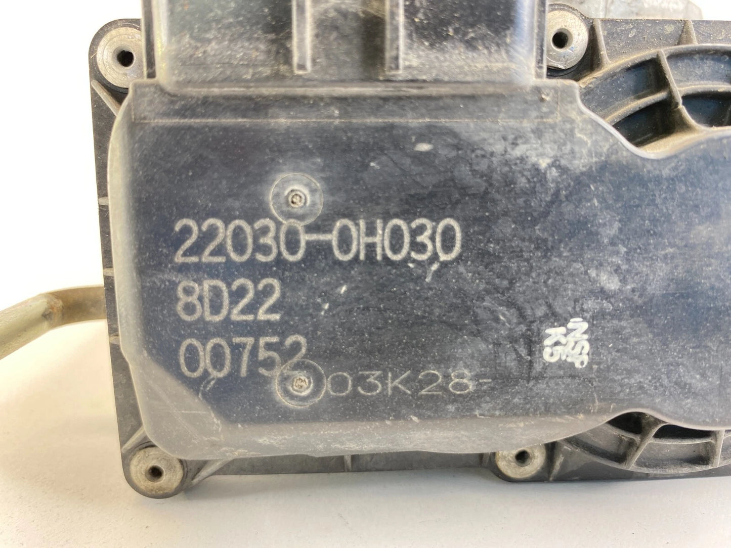 2009 2010 PONTIAC VIBE 2.4L L4 THROTTLE BODY THROTTLE VALVE 22030-0H030 OEM