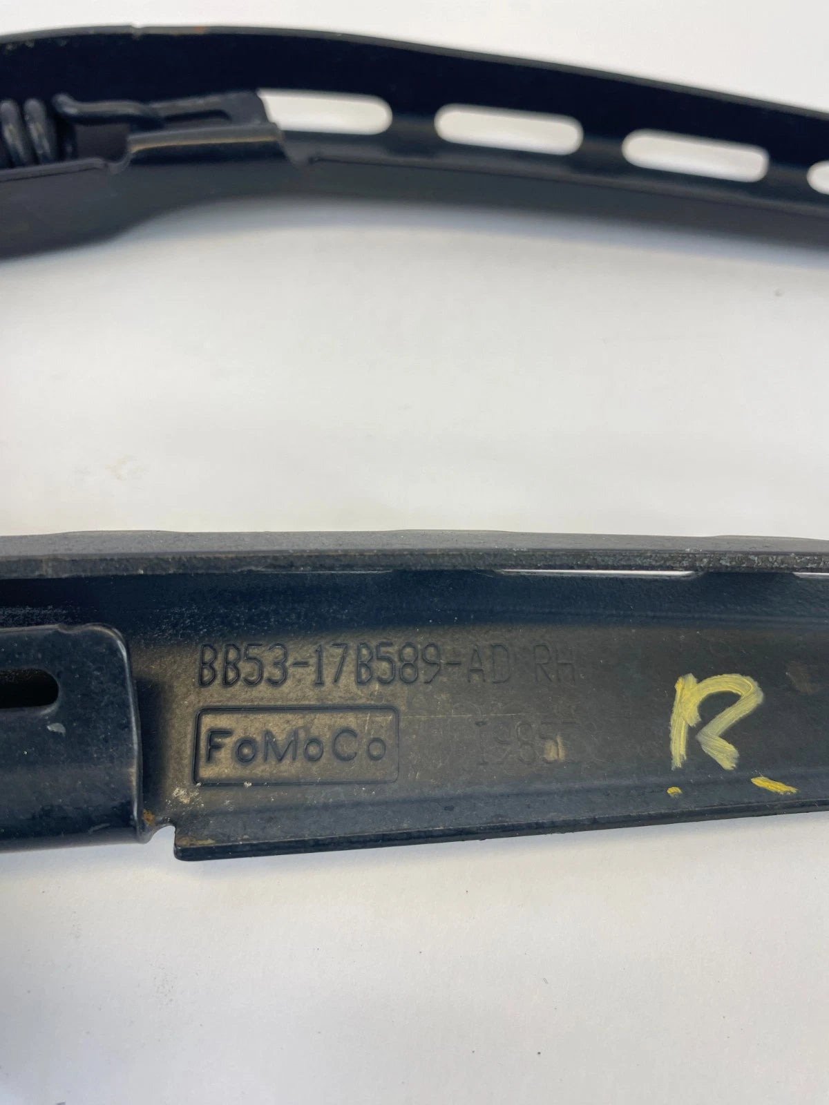 2011-2015 FORD EXPLORER FRONT WINDSHIELD WIPER ARMS PAIR LH RH BB5317C495AD OEM