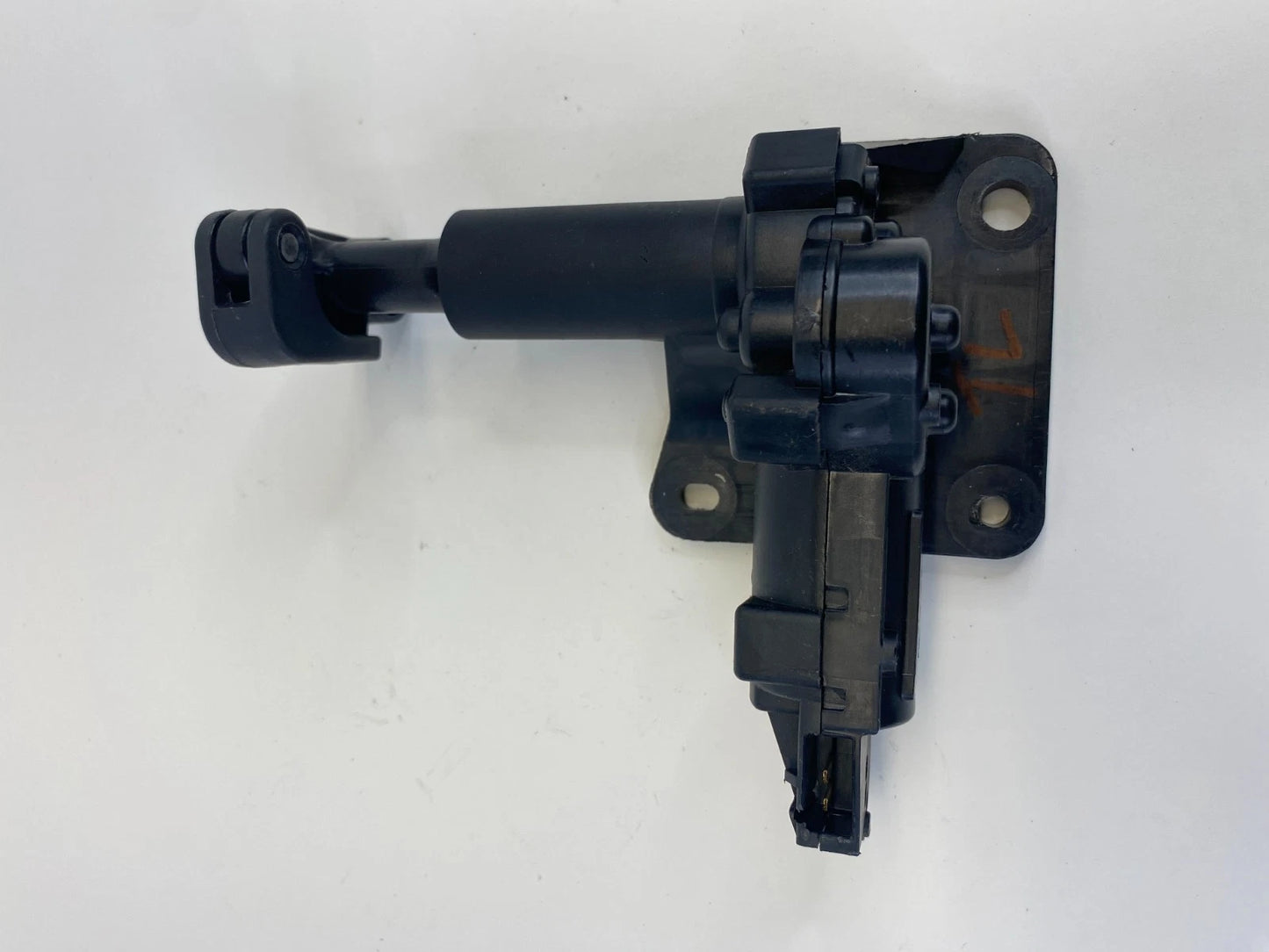 01-16 TOWN & COUNTRY 01-20 G CARAVAN REAR LH QUARTER VENT WINDOW MOTOR ACTUATOR