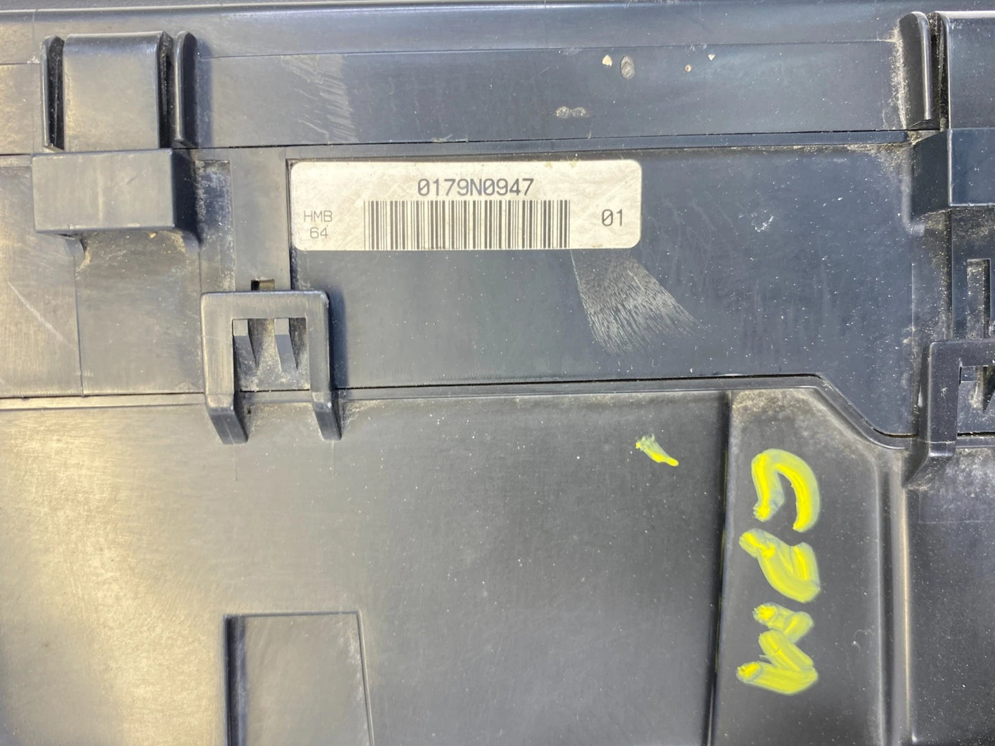 2008-2012 HONDA ACCORD 2.4L FWD SEDAN ENGINE UNDER HOOD FUSE BOX RELAY OEM