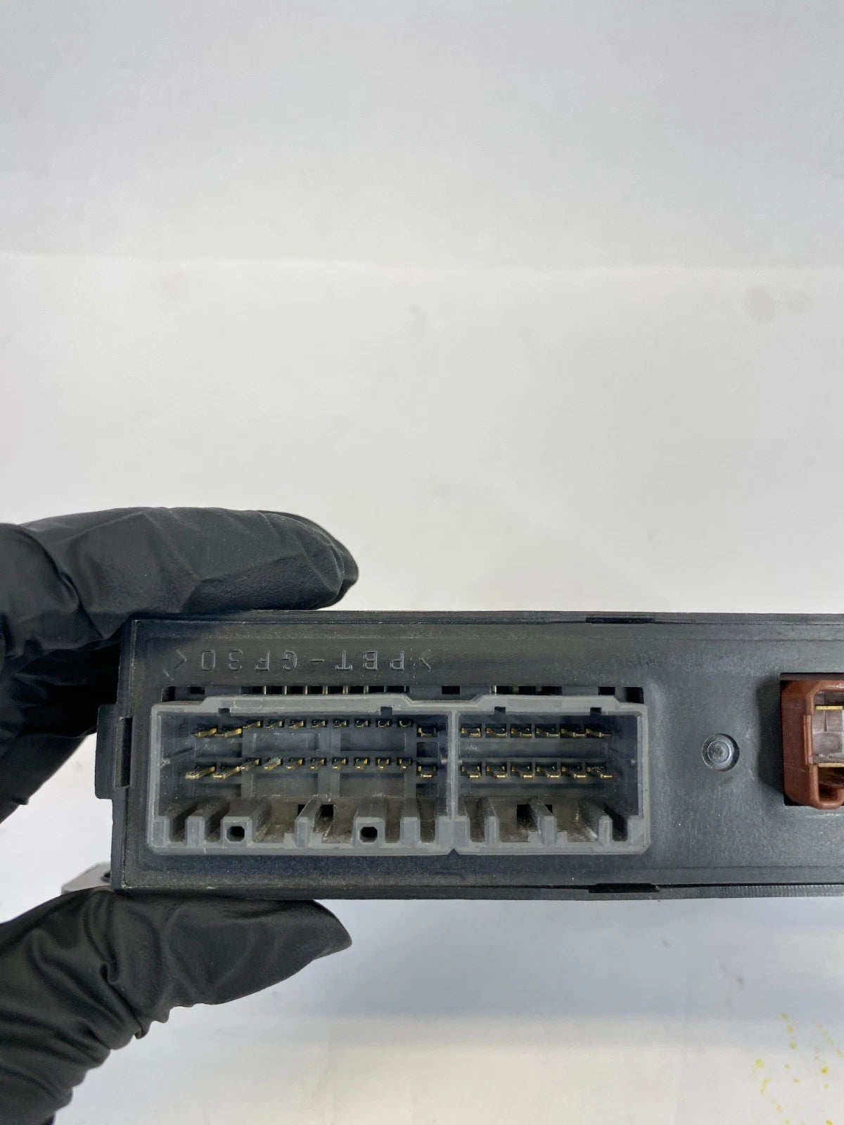 2005-2010 HONDA ODYSSEY RIGHT SIDE POWER SLIDING DOOR CONTROL MODULE OEM RK00405