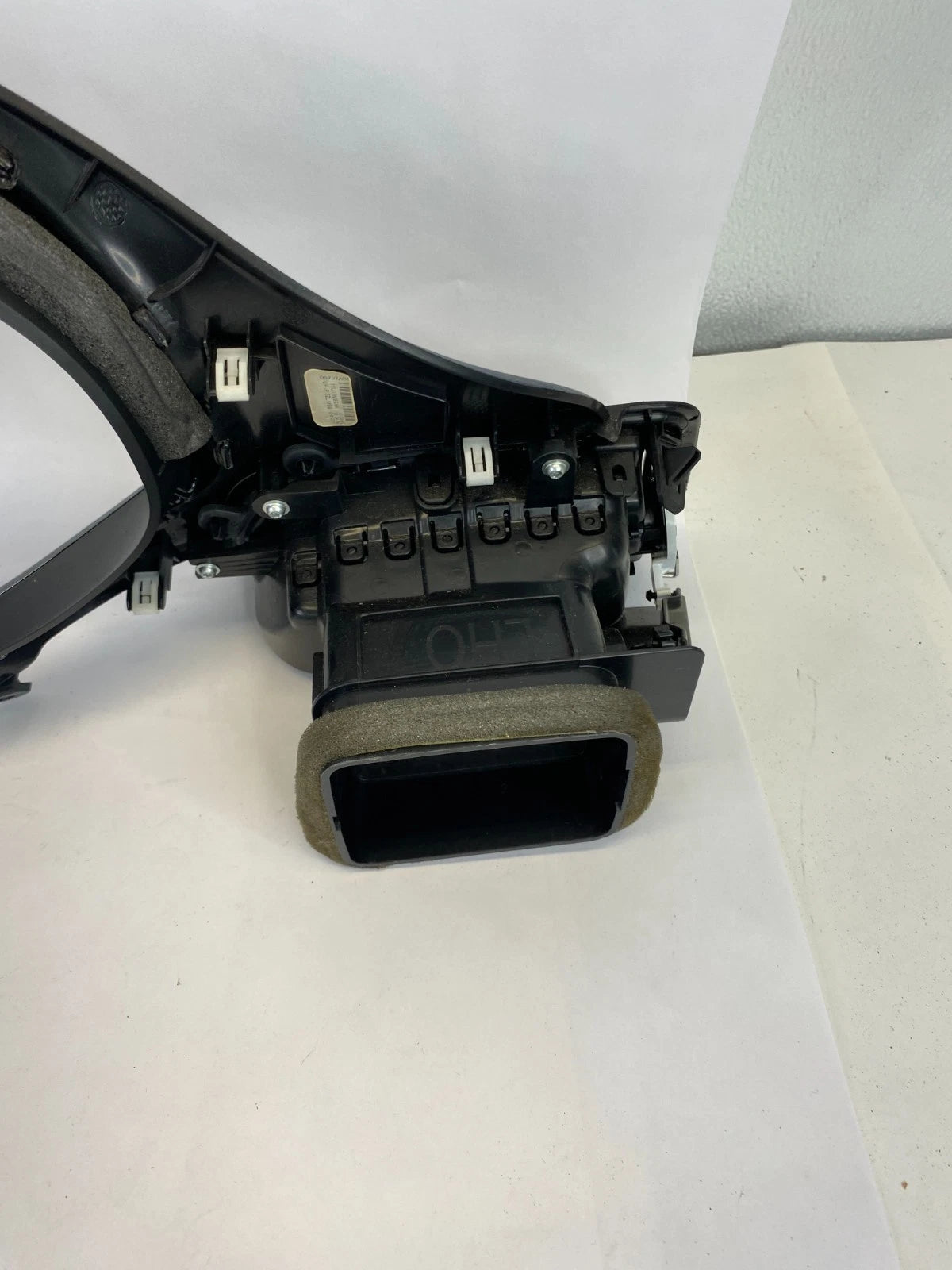15-17 CHRYSLER 200 DASH SPEEDO CLUSTER BEZEL PANEL W/ AIR VENT 1UY30TRMAC OEM