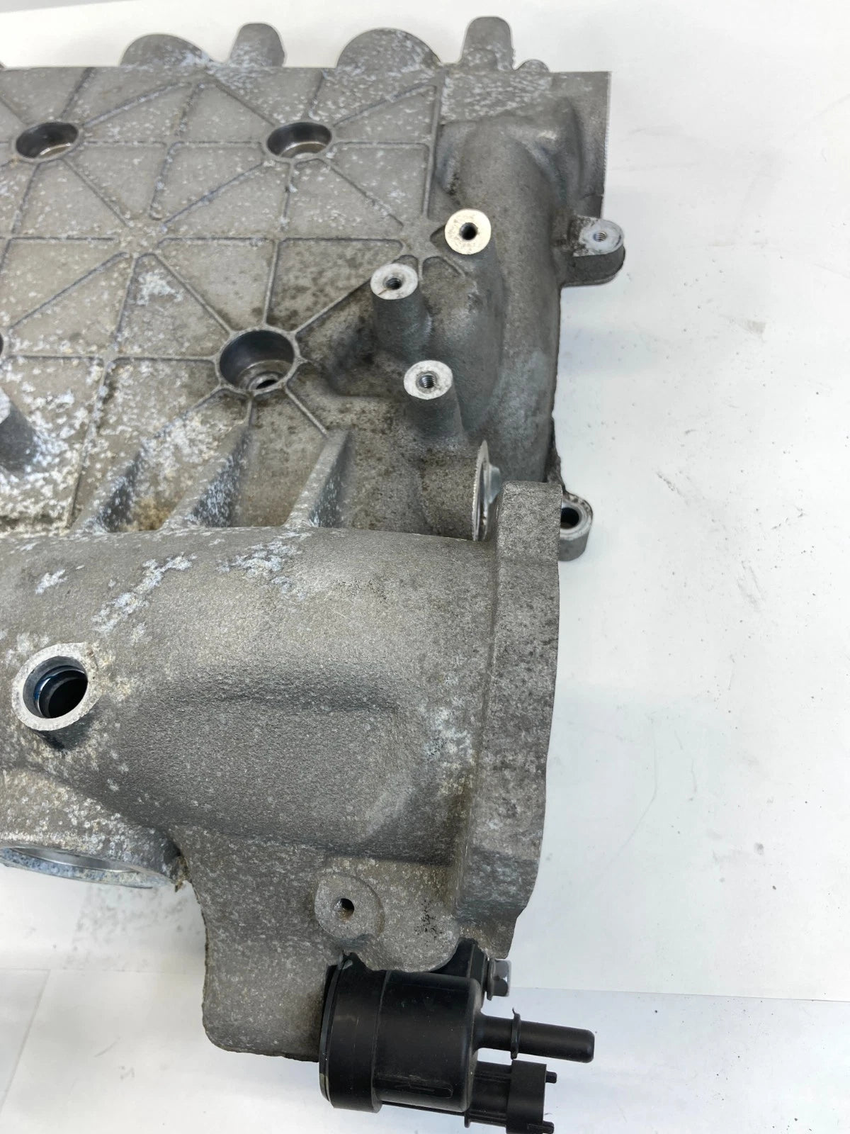 09-11 ACADIA ENCLAVE 3.6L ENGINE UPPER AIR INTAKE MANIFOLD PLENUM 12621091 OEM