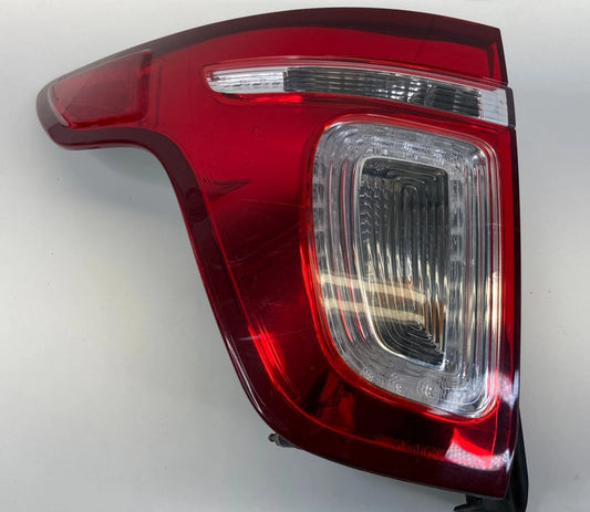 11-15 FORD EXPLORER 13-15 INTERCEPTOR UTILITY LEFT DRIVER TAIL LIGHT TAILLIGHT