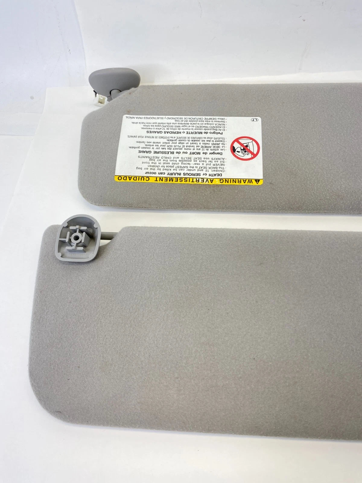 2004-2010 TOYOTA SIENNA LEFT & RIGHT SUNVISOR SUN VISOR SHADE PAIR SET W/ CLIPS