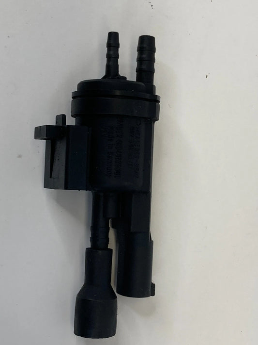 1998-2002 MERCEDES-BENZ E430 EGR VACUUM SOLENOID VALVE 002-540-14-97 OEM