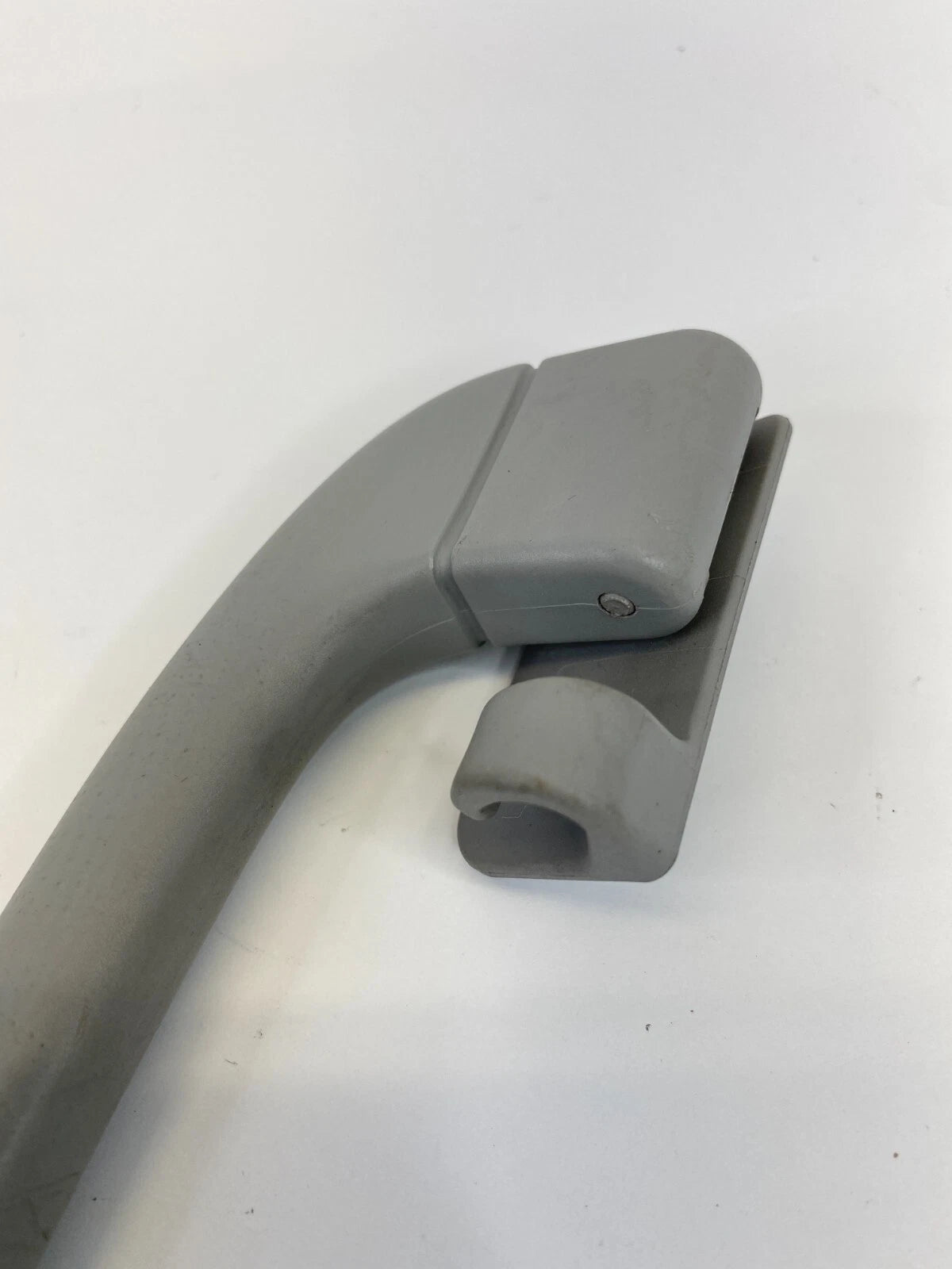 2004-2007 BMW 530I 525I REAR LEFT SIDE INNER ROOF GRAB GRIP ASSIST HANDLE OEM