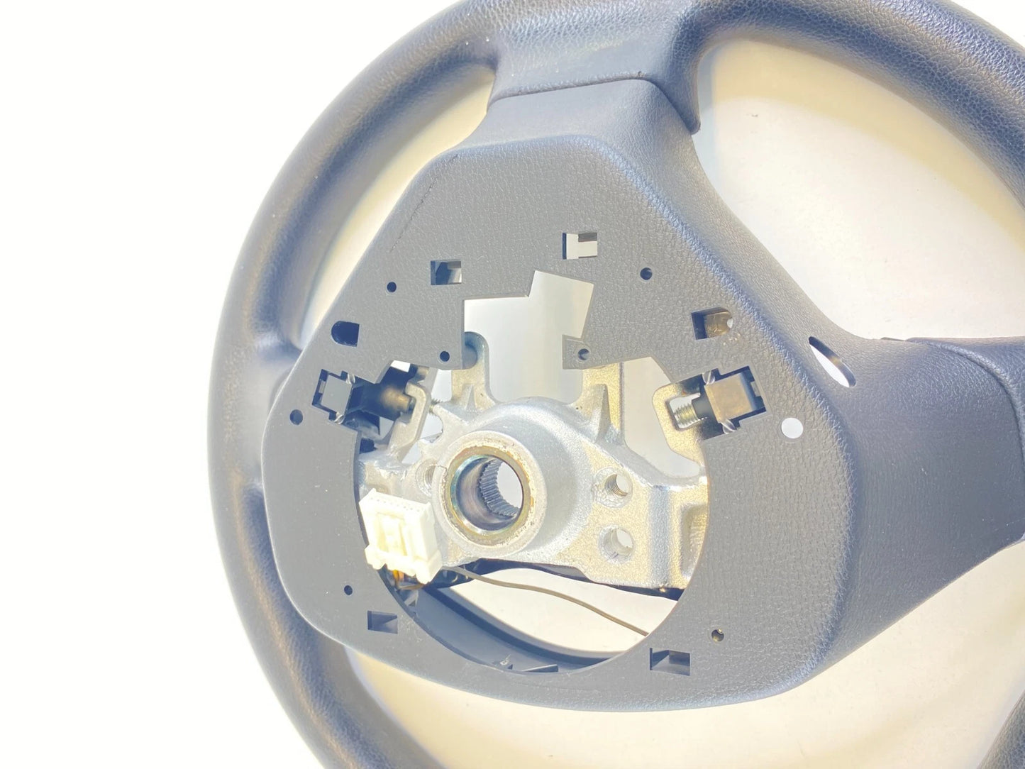 2008 2009 SUBARU LEGACY OUTBACK STEERING WHEEL W/ CRUISE CONTROL SWITCH OEM