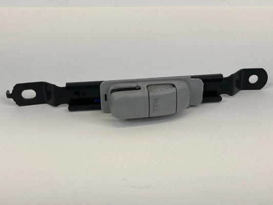 2004-2009 MAZDA3 MAZDA 3 FRONT RIGHT PASSENGER SIDE SEAT BELT HEIGHT ADJUSTER