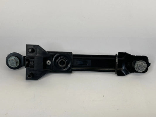 2011-2014 HYUNDAI SONATA FRONT RIGHT PASS SEAT BELT HEIGHT ADJUSTER 88890-3Q000
