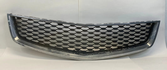 2010-2015 CHEVY EQUINOX FRONT BUMPER CENTER LOWER GRILL GRILLE CHROME AFTRMRKT