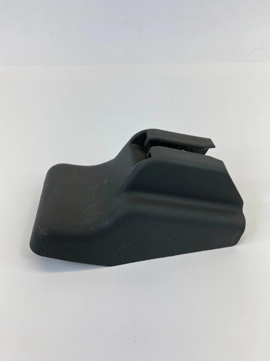 2005-2015 NISSAN XTERRA FRONT RIGHT SEAT TRACK END COVER TRIM CAP 87558-EA000