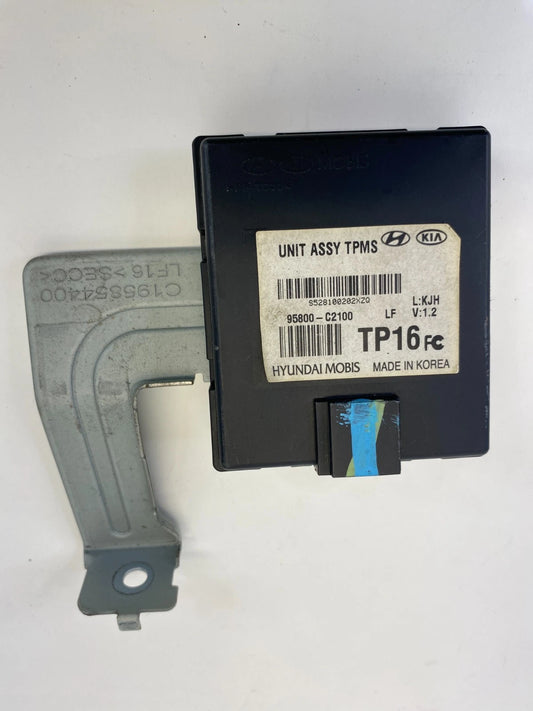 2016-2019 HYUNDAI SONATA TIRE PRESSURE MONITOR CONTROL MODULE OEM 95800-C2100