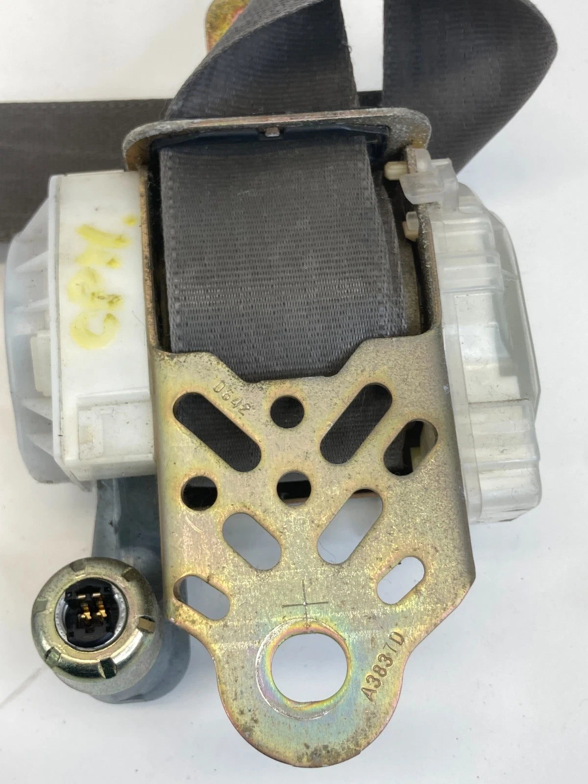 2004-2008 TOYOTA COROLLA FRONT LEFT DRIVER SIDE SEAT BELT RETRACTOR OEM