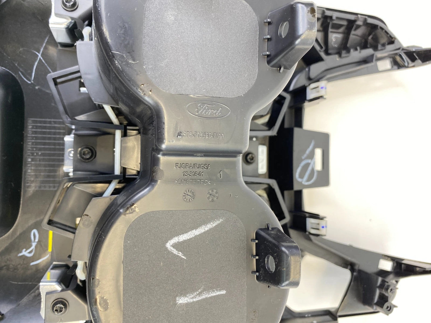 2013-2016 FORD FUSION FRONT CONSOLE DUAL DRINK CUP HOLDER ES73-F13560-PIA1 OEM
