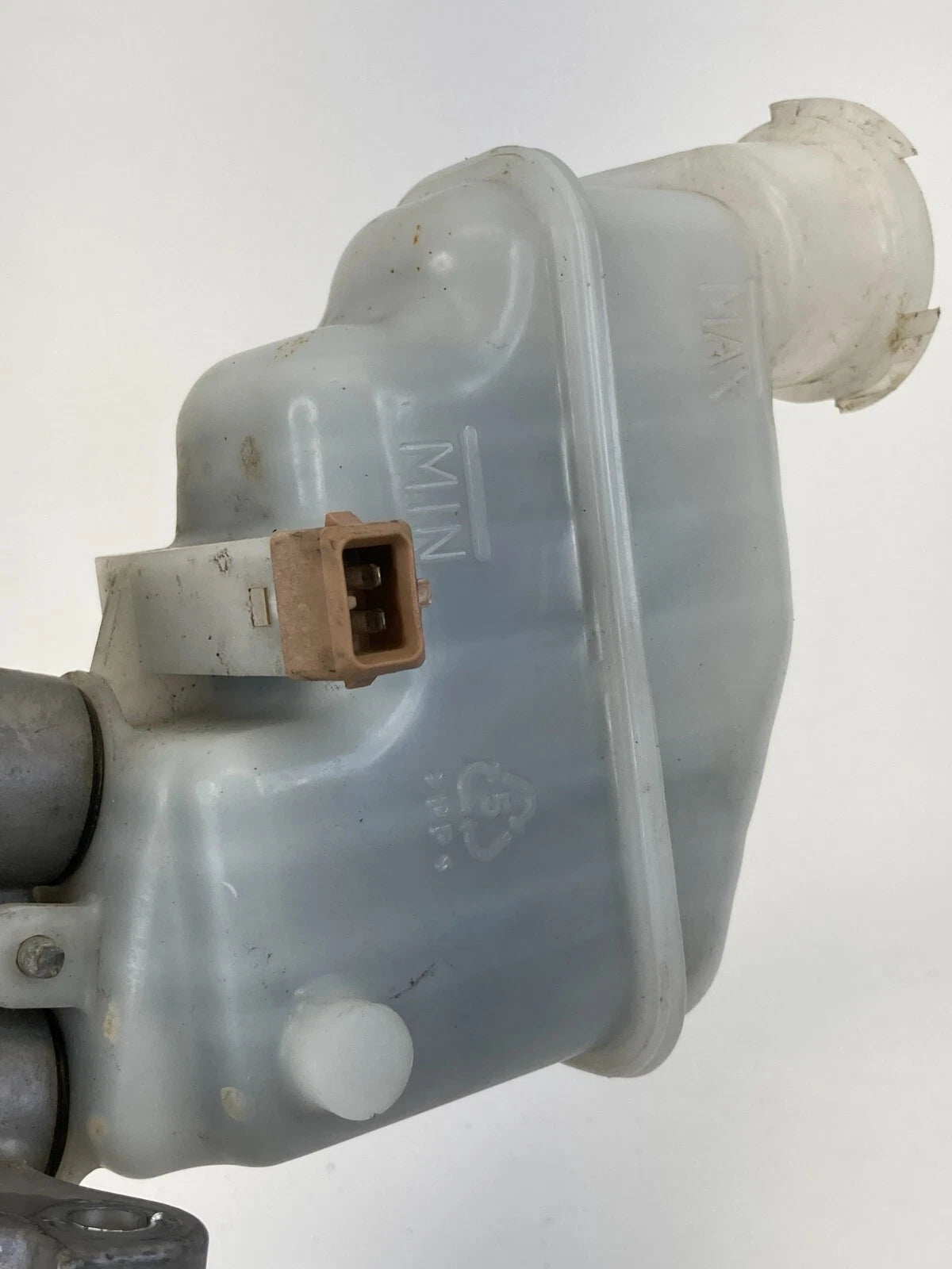 2011-2014 HYUNDAI SONATA 2.4L BRAKE MASTER CYLINDER ASSY W/ RESERVOIR BOTTLE OEM