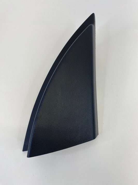 2016-2019 FORD EXPLORER INTERCEPTOR FRONT RH DOOR MIRROR COVER CORNER TRIM OEM