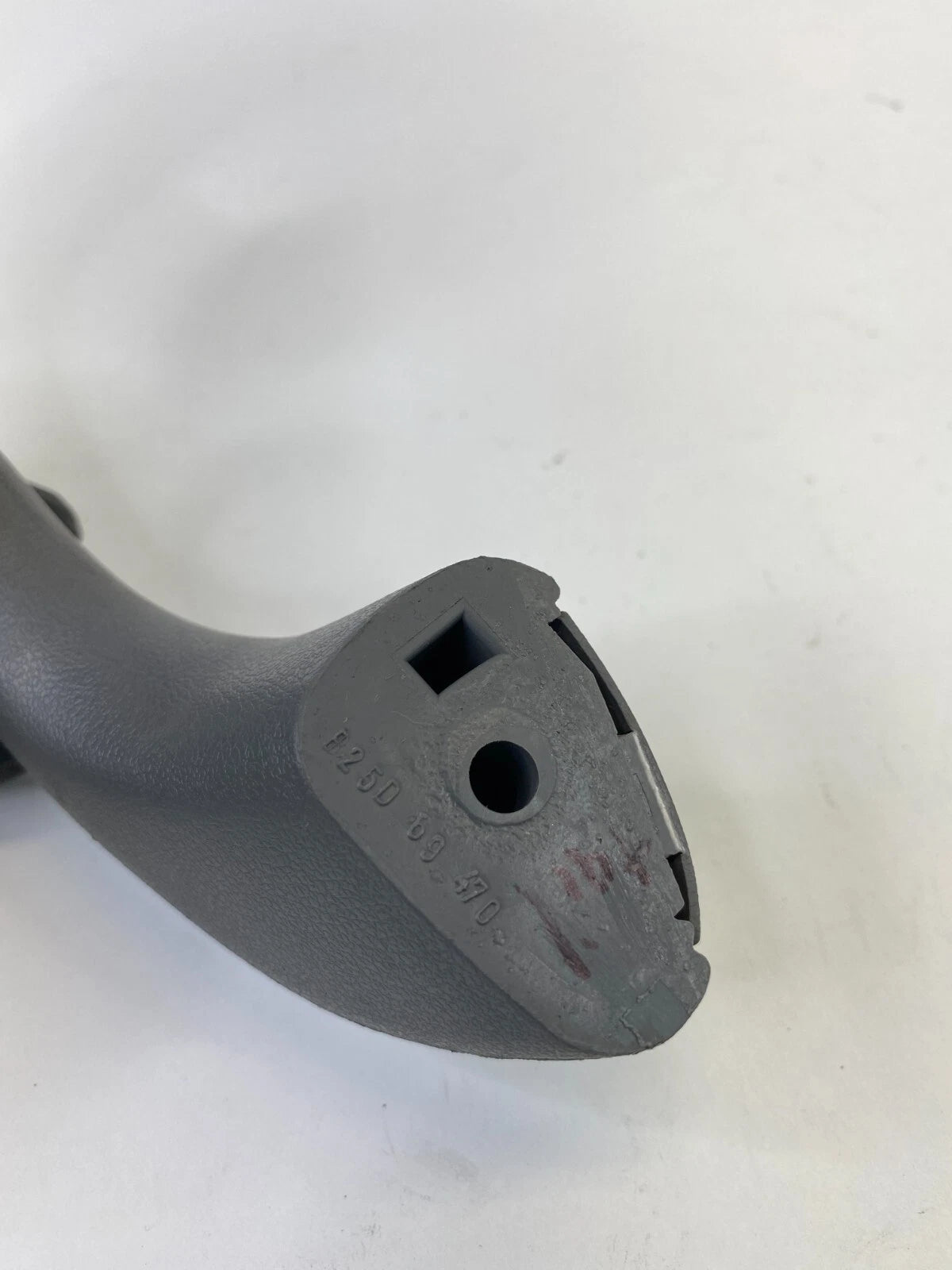 04-06 MAZDA MPV REAR TRUNK INTERIOR GRAB GRAP GRIP ASSIST PULL HANDLE B25D69470
