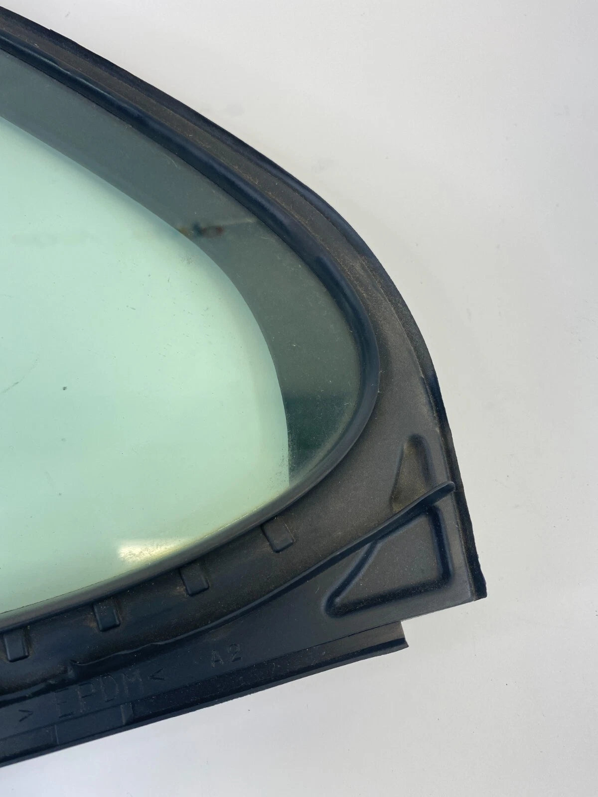 2006-2013 LEXUS IS250 REAR LEFT SIDE DOOR QUARTER WINDOW GLASS 68189-53030 OEM