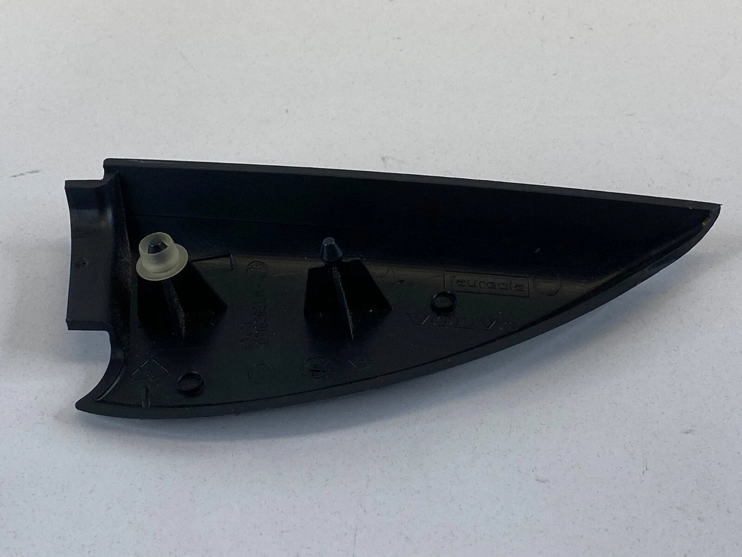 2004-2011 VOLVO S40 REAR LEFT DRIVER SIDE DOOR INTERIOR CORNER TRIM COVER OEM