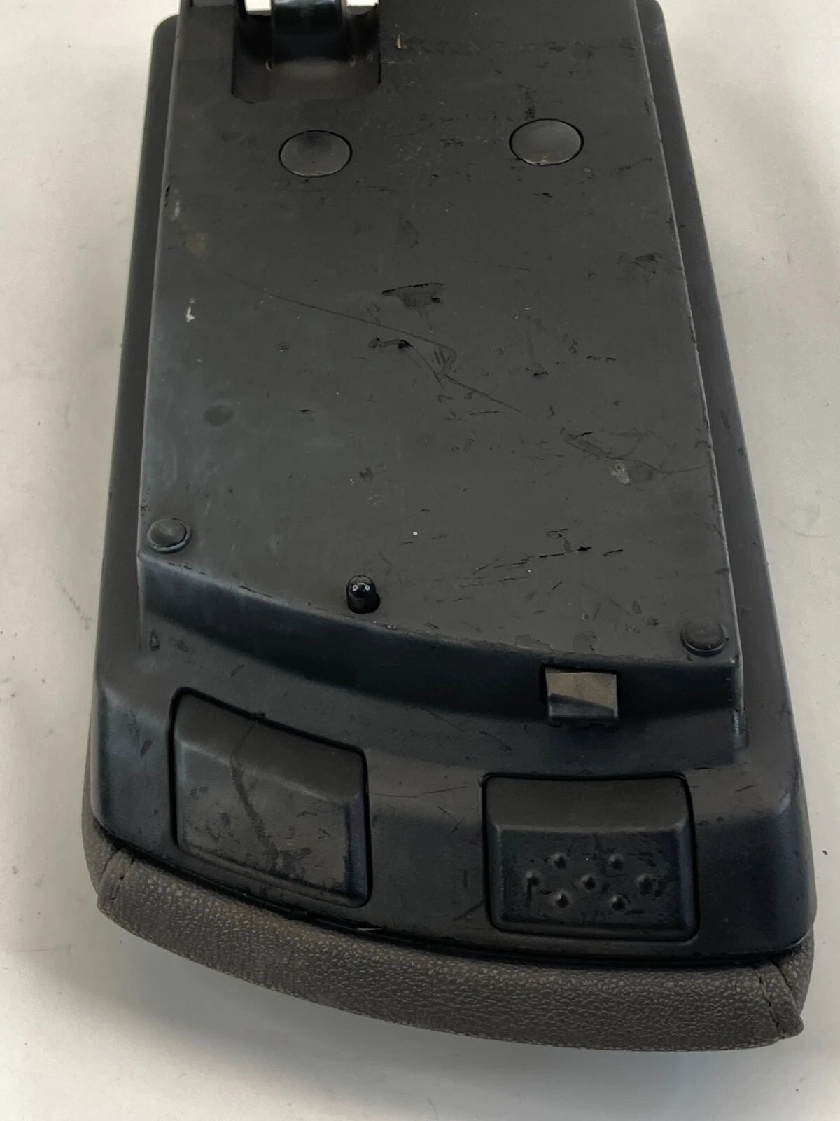 2004-2006 BMW X3 CENTER CONSOLE ARMREST LID COVER TOP LID BEZEL 341262203 OEM