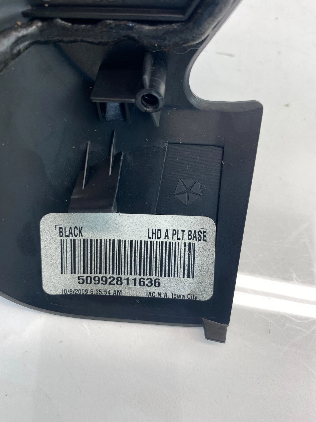 2007-2010 JEEP PATRIOT FRONT RIGHT PASSENGER SIDE DOOR WINDOW SWITCH BEZEL TRIM