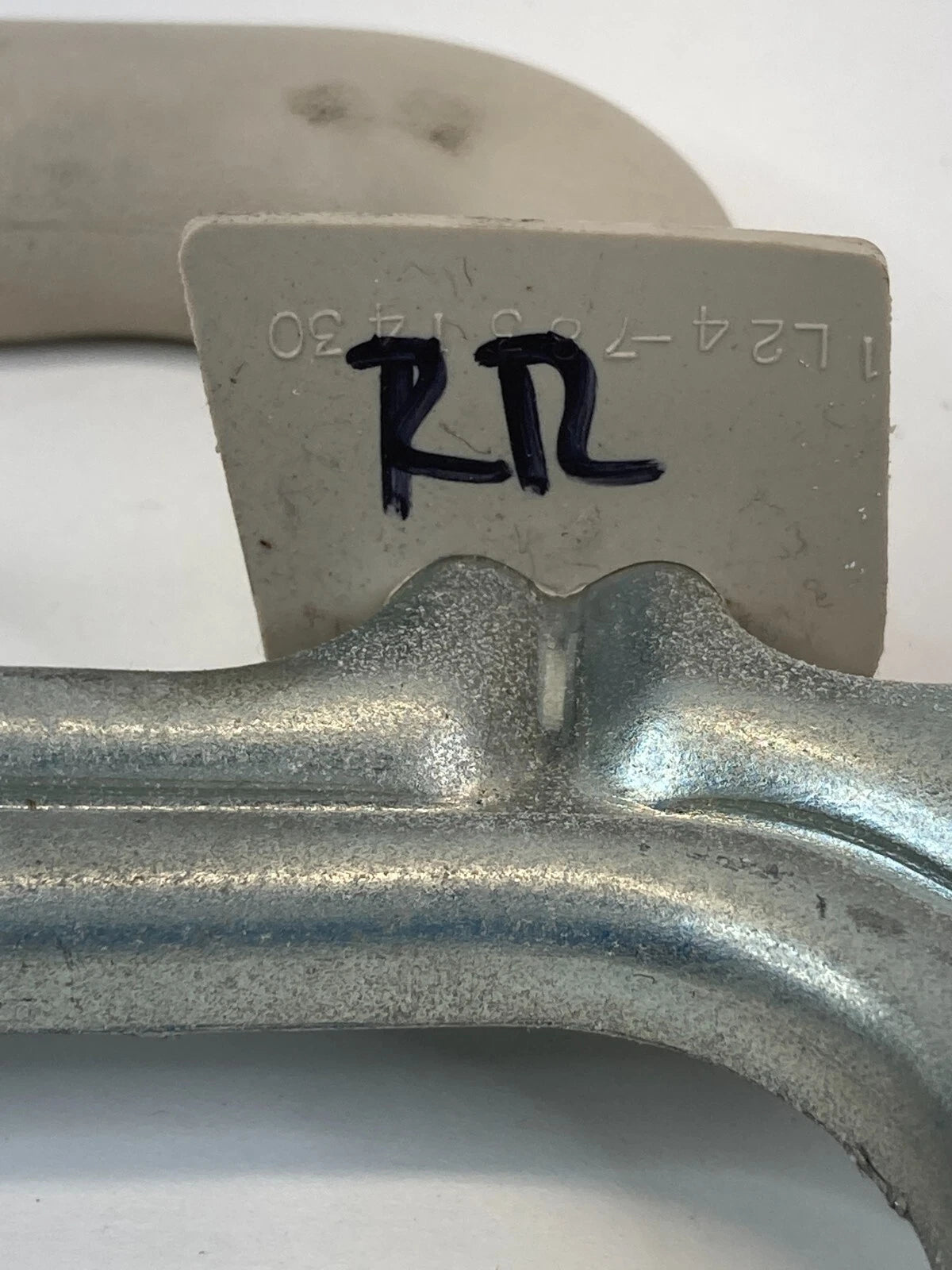 02-05 FORD EXPLORER REAR RIGHT CENTER PILLAR GRAB GRIP ASSIST HANDLE 1L247831430