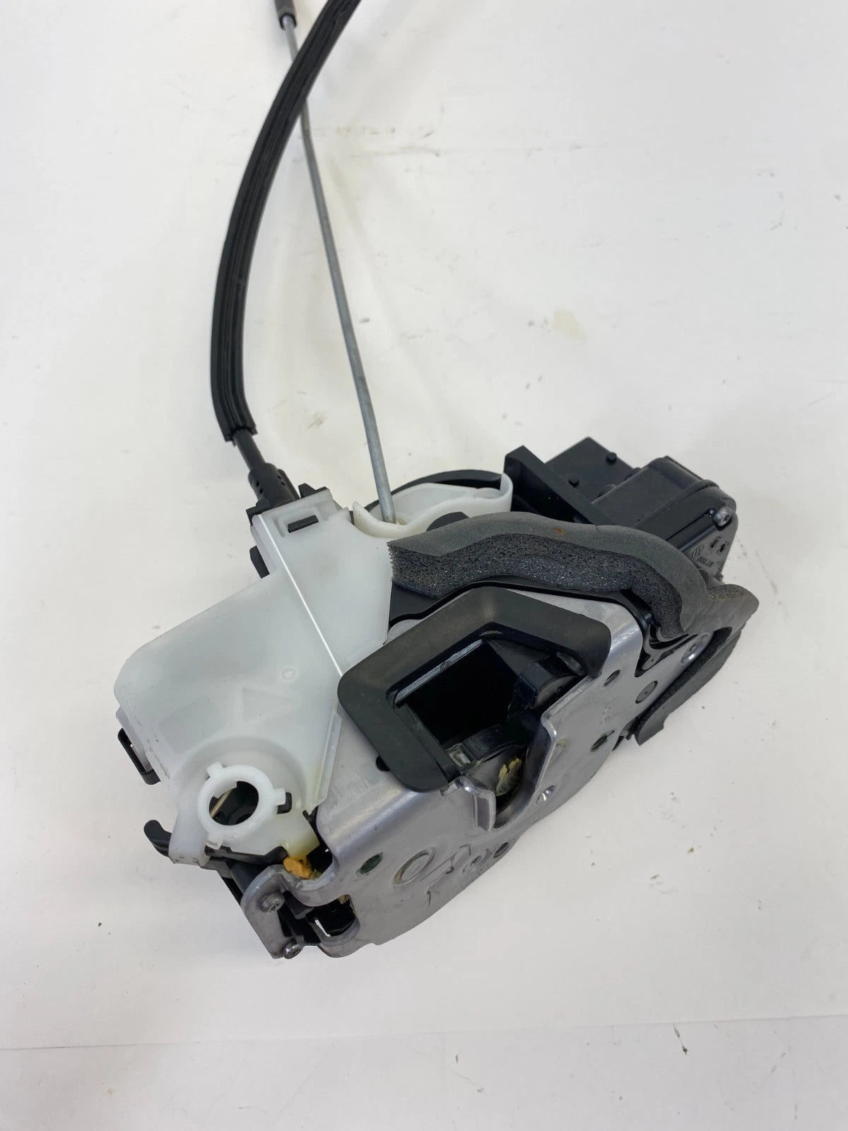 2011-2016 CHEVROLET CRUZE FRONT RIGHT PASSENGER DOOR LOCK LATCH 13579523