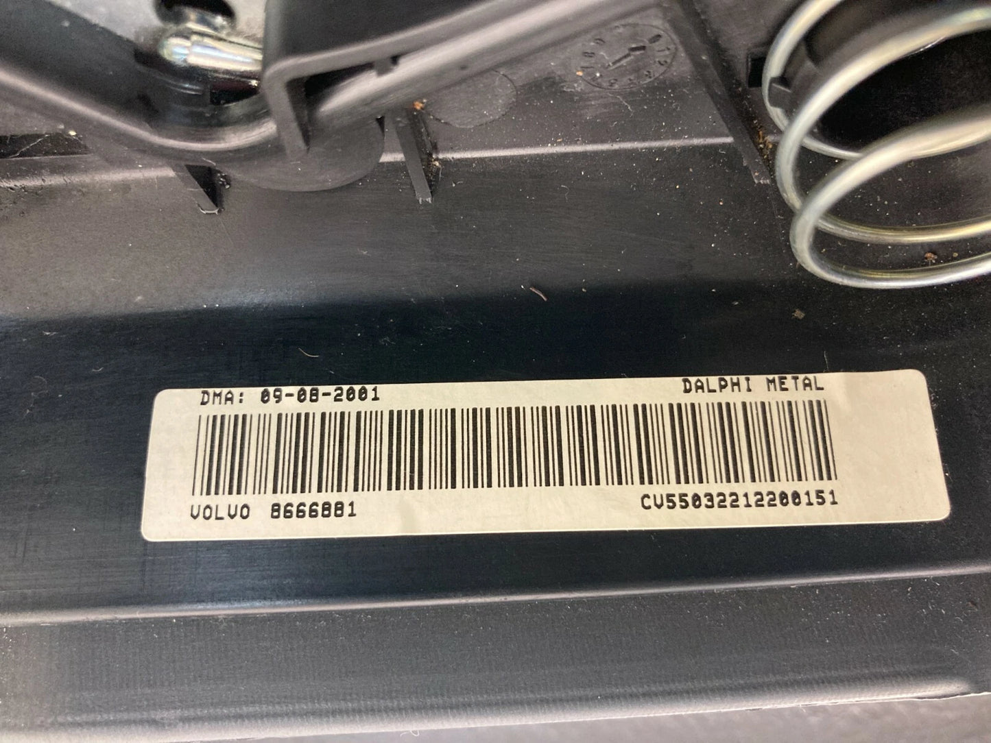 2001-2004 VOLVO S60 STEERING WHEEL 3 SPOKE W/CRUISE & RADIO CONTROL SWITCH OEM