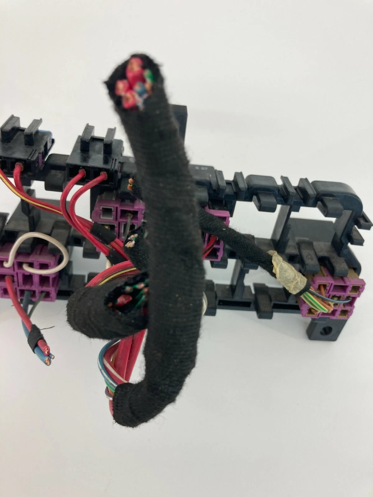 1998-2010 VOLKSWAGEN BEETLE INTERIOR FUSE BOX RELAY BRACKET PANEL OEM 141951253B