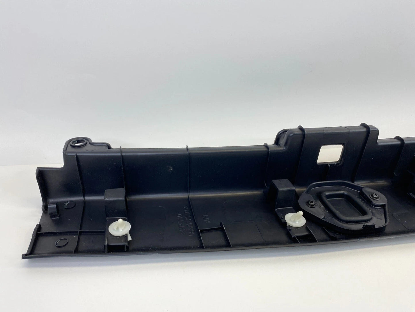 04-06 LEXUS RX330 REAR LIFTGATE INTERIOR SILL SCUFF PLATE TRIM 58387-0E010 OEM