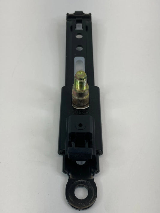 2002 2003 LEXUS ES300 RIGHT PASSENGER SIDE SEAT BELT HEIGHT ADJUSTER D526001 OEM