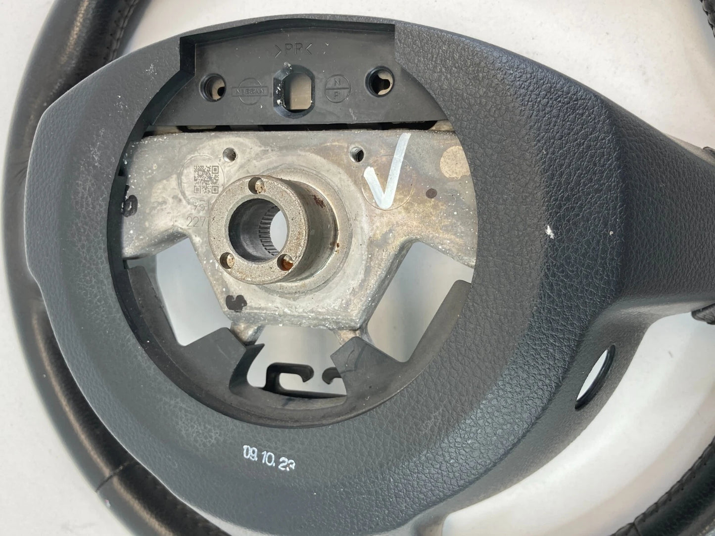 2008-2013 NISSAN ROGUE 14 15 ROGUE SELECT STEERING WHEEL ASSEMBLY BLACK OEM