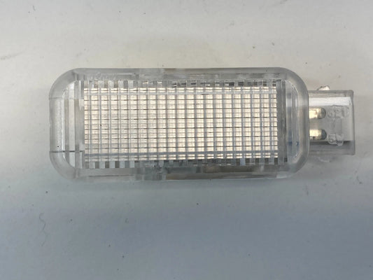 2006-2018 AUDI A6 FRONT RIGHT PASSENGER SIDE DOOR PANEL COURTESY LIGHT LAMP OEM