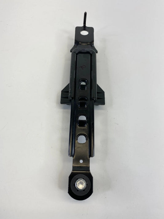 2010-2015 HYUNDAI TUCSON FRONT RIGHT PASSENGER SIDE SEAT BELT HEIGHT ADJUSTER