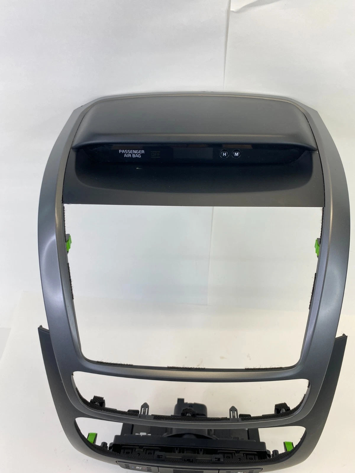 20014 2015 KIA SORENTO CENTER DASH RADIO & CLIMATE CONTROL TRIM BEZEL W/ CLOCK