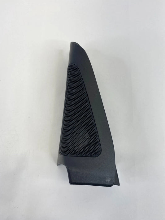 2004-2009 TOYOTA PRIUS FRONT DRIVER SIDE INTERIOR DOOR CORNER TWEETER TRIM COVER