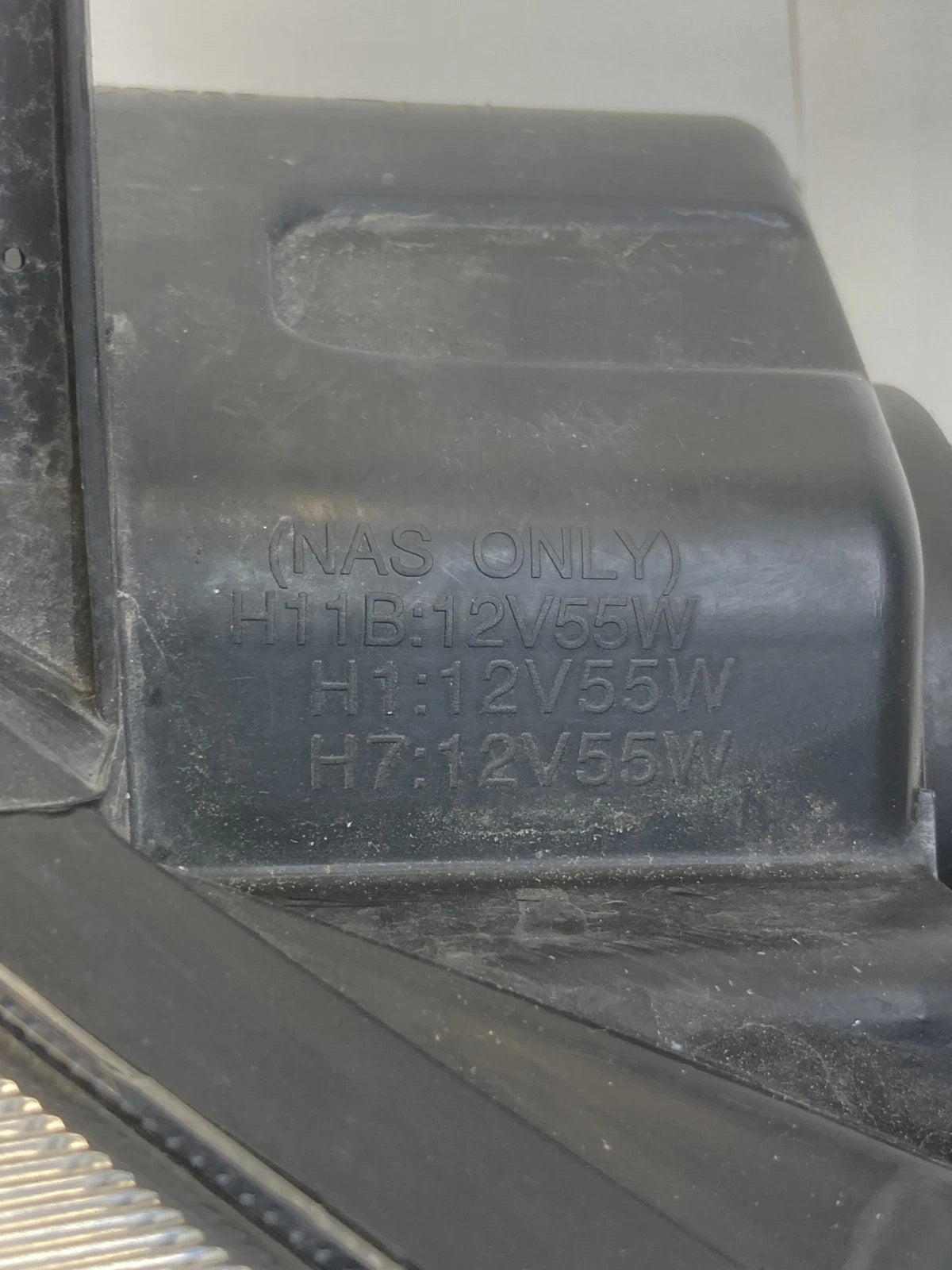 2007-2012 KIA SEDONA LEFT LH FRONT HEADLIGHT LAMP ASSEMBLY PART OEM 92101-4DOXX