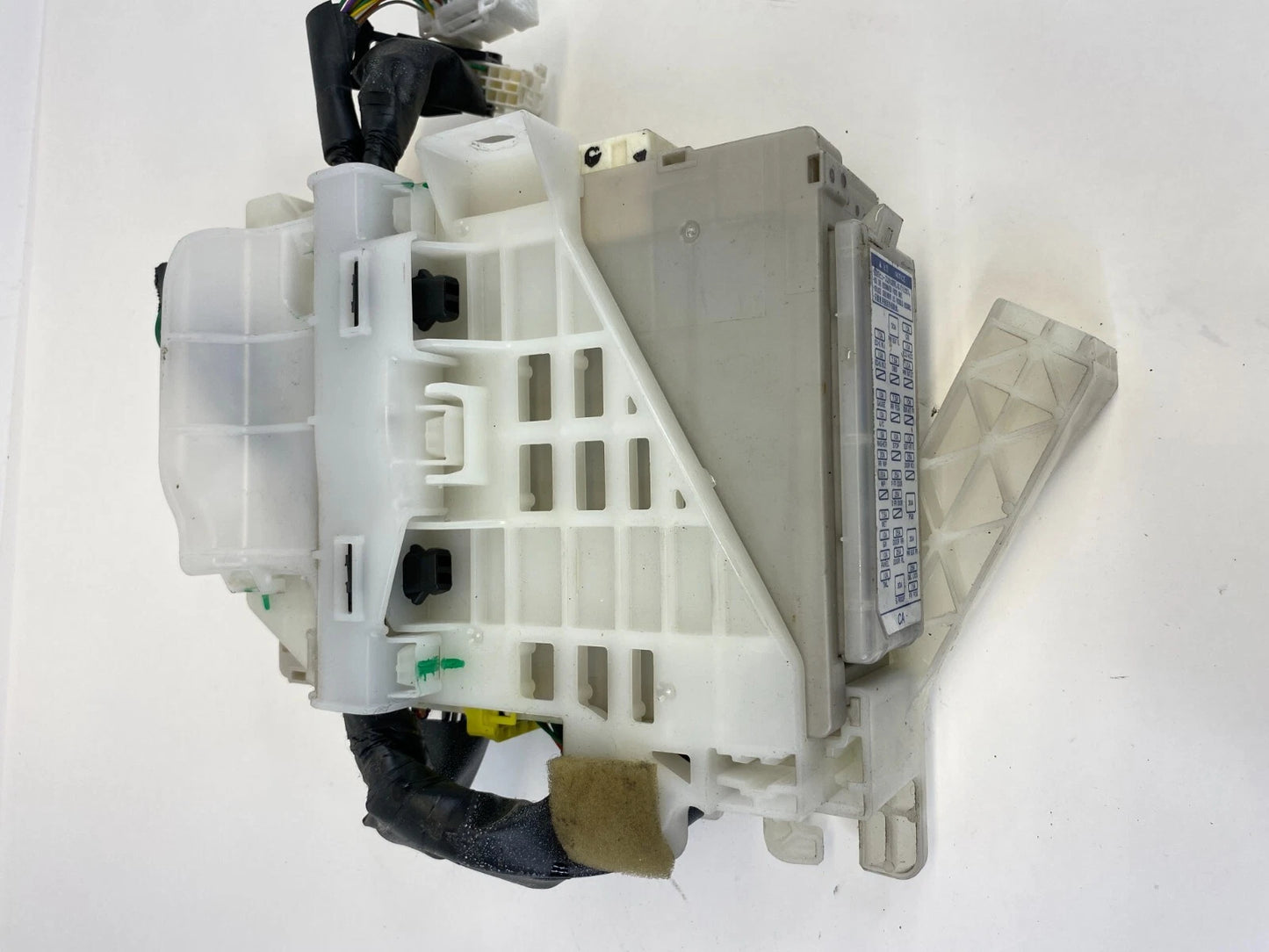 10 11 TOYOTA PRIUS 1.8L A/T BODY CONTROL MODULE COMPUTER BCM UNIT 8922147120 OEM