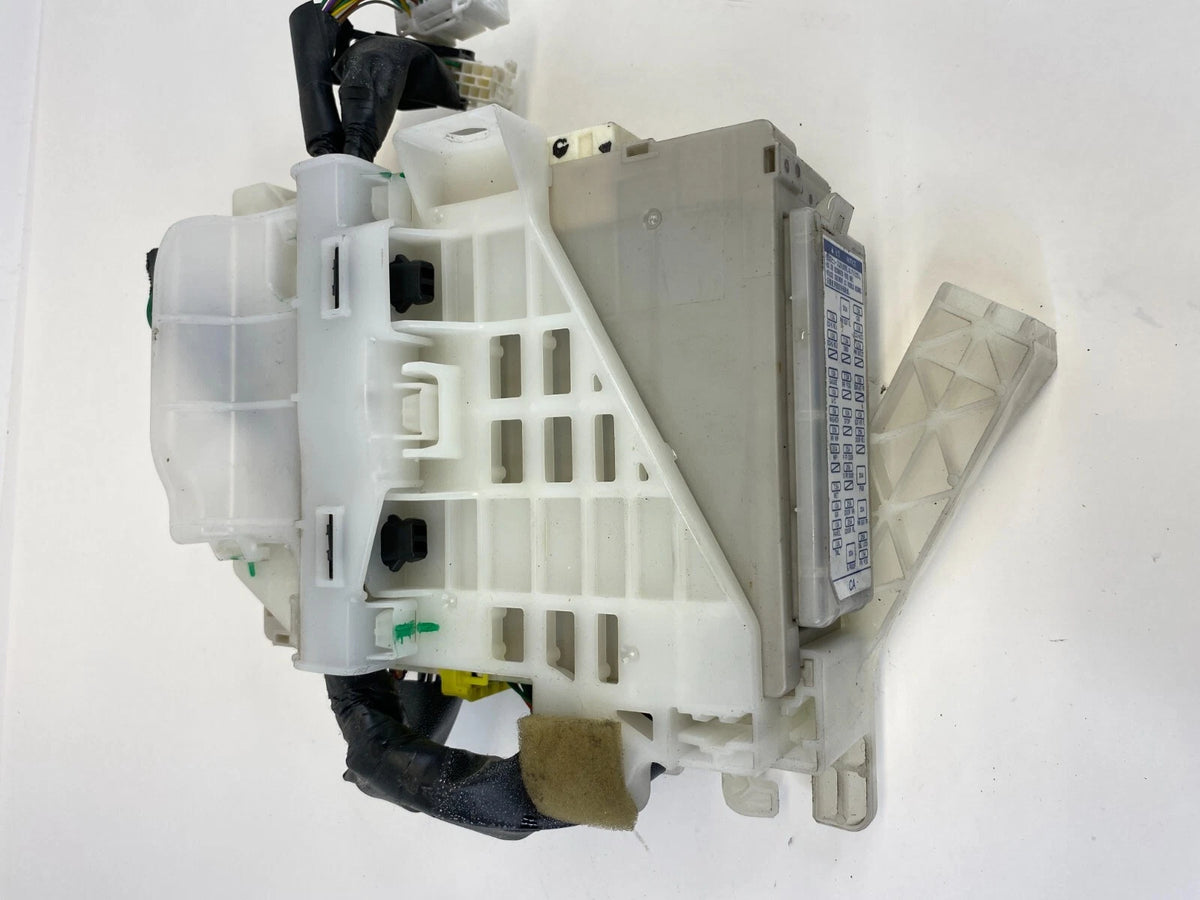 10 11 TOYOTA PRIUS 1.8L A/T BODY CONTROL MODULE COMPUTER BCM UNIT 8922147120 OEM