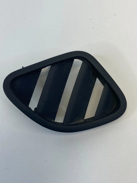 2013-2015 CHEVROLET MALIBU 4-DR DASH RIGHT AC AIR VENT DEFROSTER GRILLE 20758398