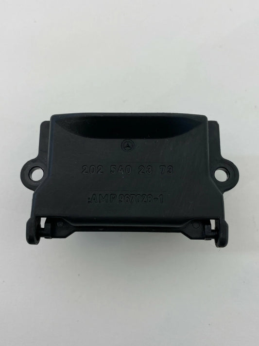2000-2006 MERCEDES-BENZ S430 S500 DIAGNOSTIC PLUG PORT COVER TRIM 2025402373 OEM