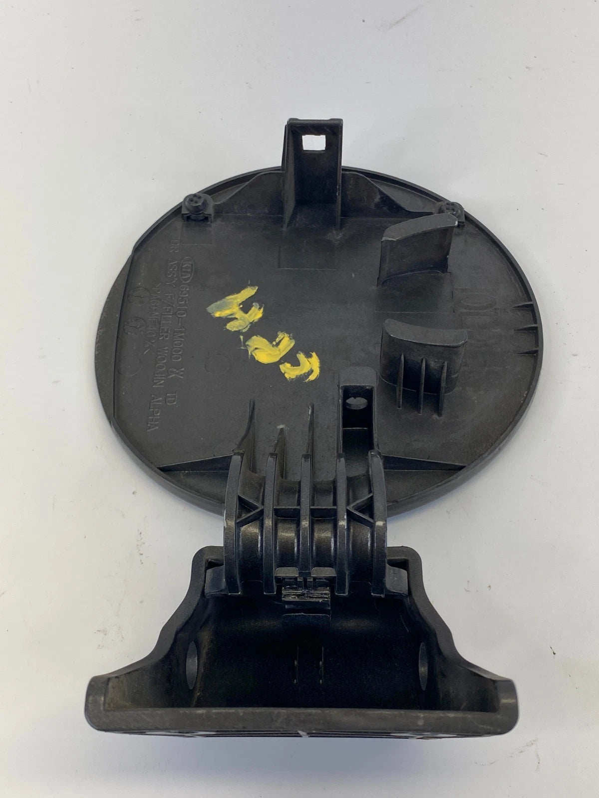 2010-2013 KIA FORTE REAR FUEL FILLER TANK GAS DOOR LID COMPONENT OEM 69510-1A000