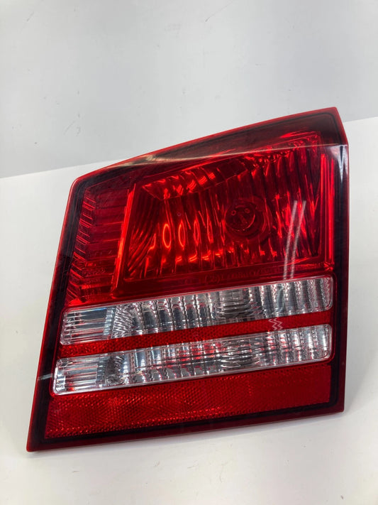 2009-2020 DODGE JOURNEY RIGHT PASSENGER SIDE INNER TRUNK TAILLIGHT 04806368A OEM