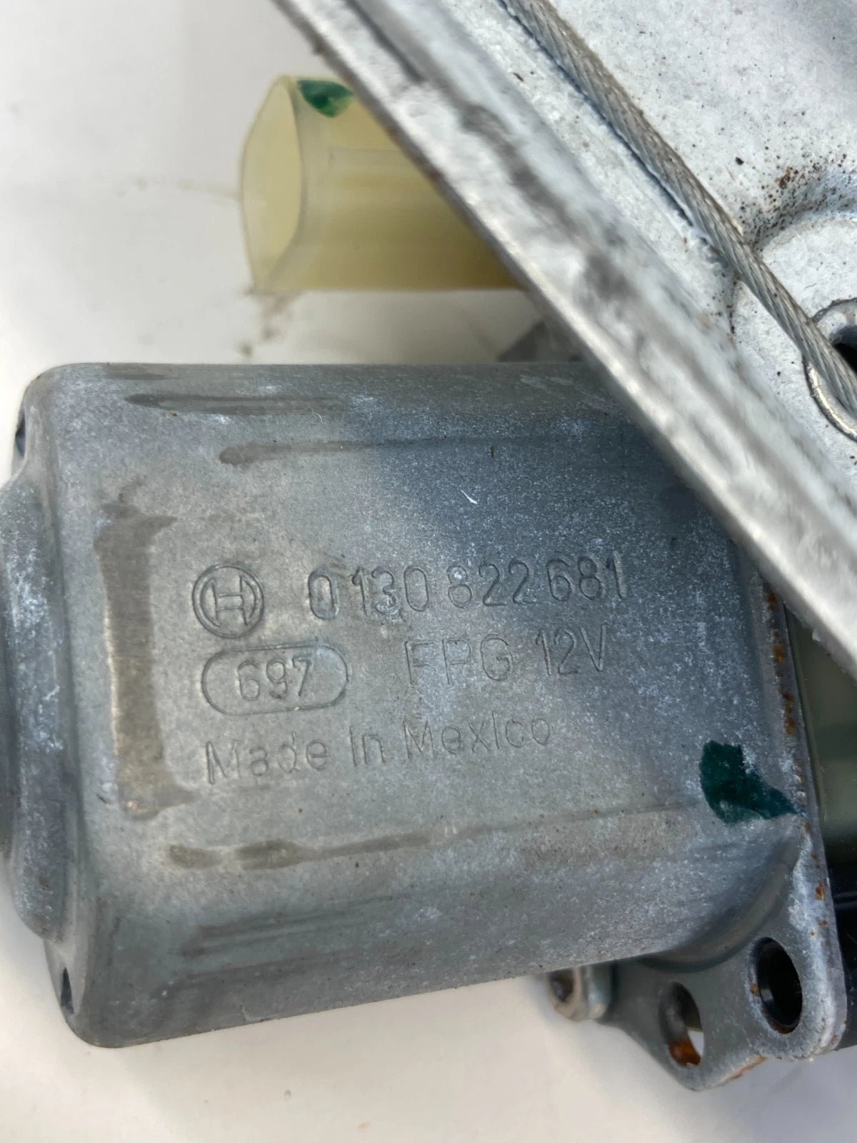 12-17 CHEVROLET EQUINOX REAR LEFT DOOR WINDOW REGULATOR W/MOTOR 98820-J305 OEM