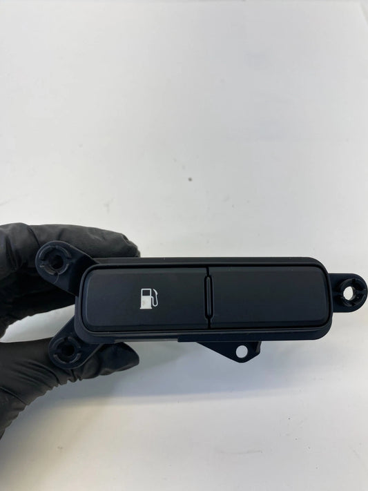 16-20 KIA SORENTO FUEL TANK GAS DOOR LID RELEASE CONTROL SWITCH 299144528 OEM