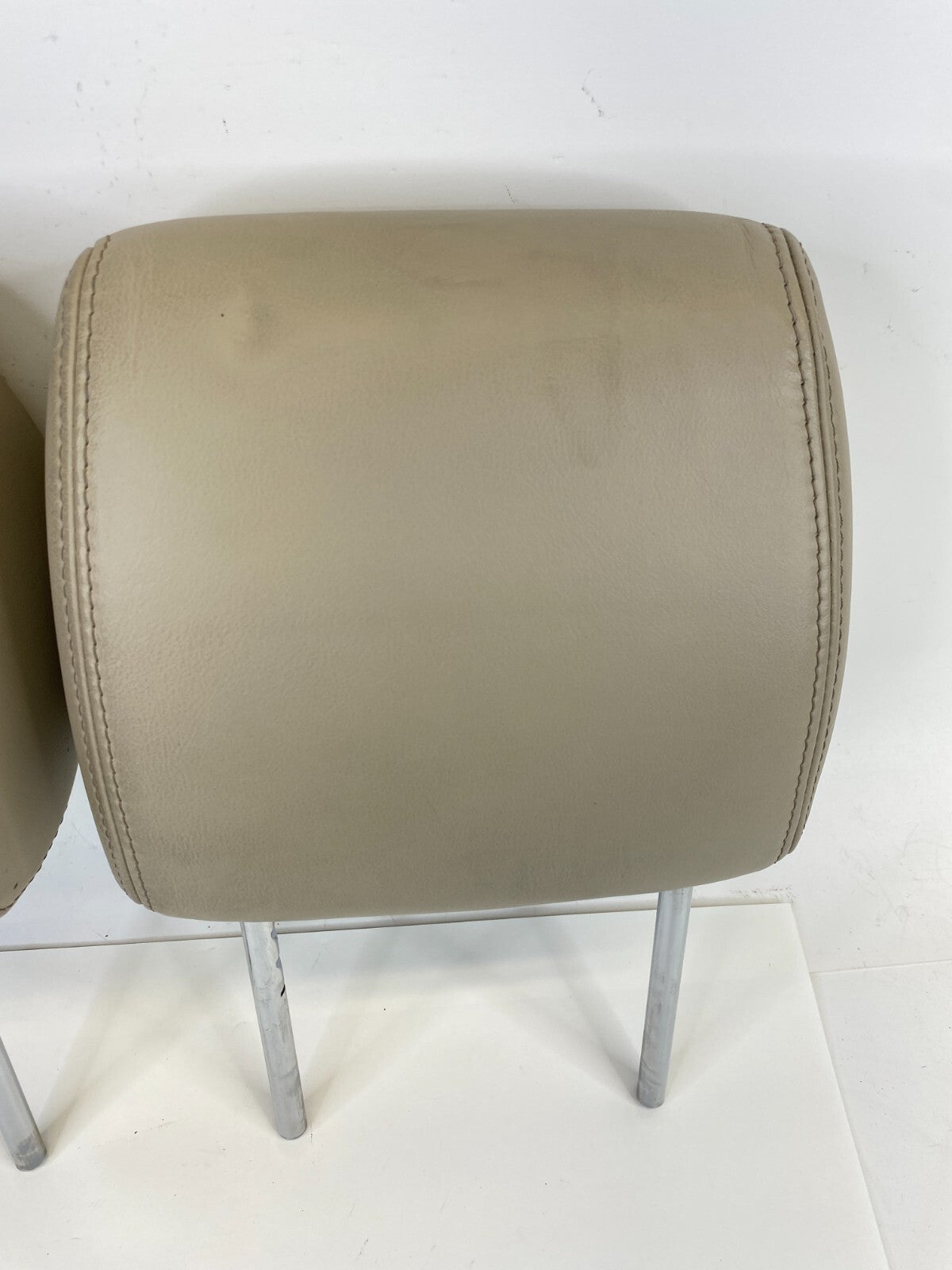 2002 2003 Lexus ES300 Front Seat Headrest Left & Right Head Rest Set Pair OEM