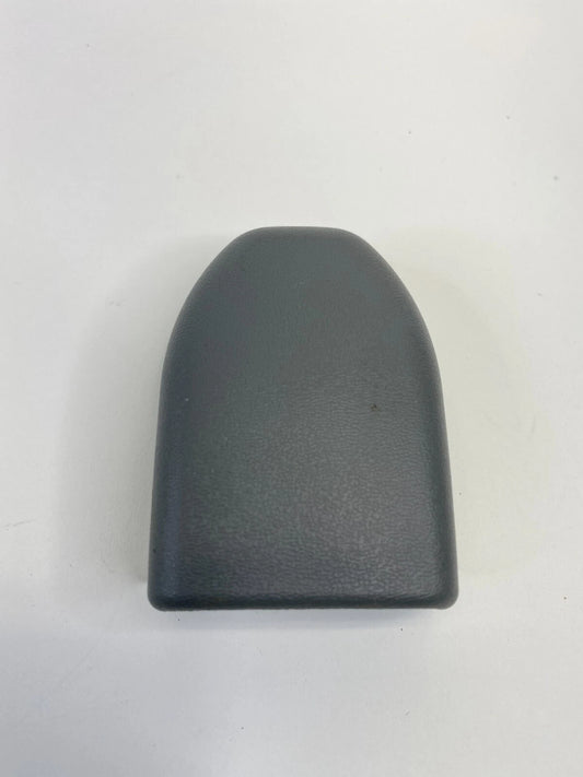 2007 07 TOYOTA TUNDRA FRONT RIGHT PASSENGER SEAT BELT ANCHOR COVER CAP TRIM OEM